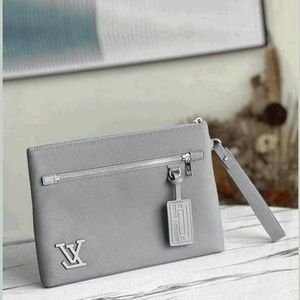 Meet your Posher, Leopold